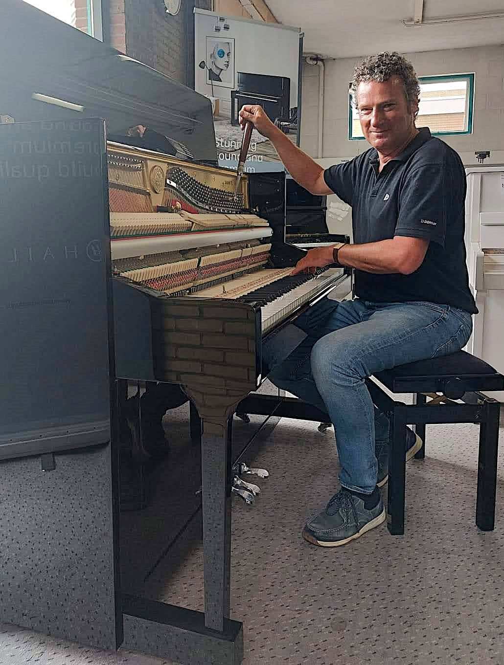 Jeroen Brokkelkamp pianostemmer