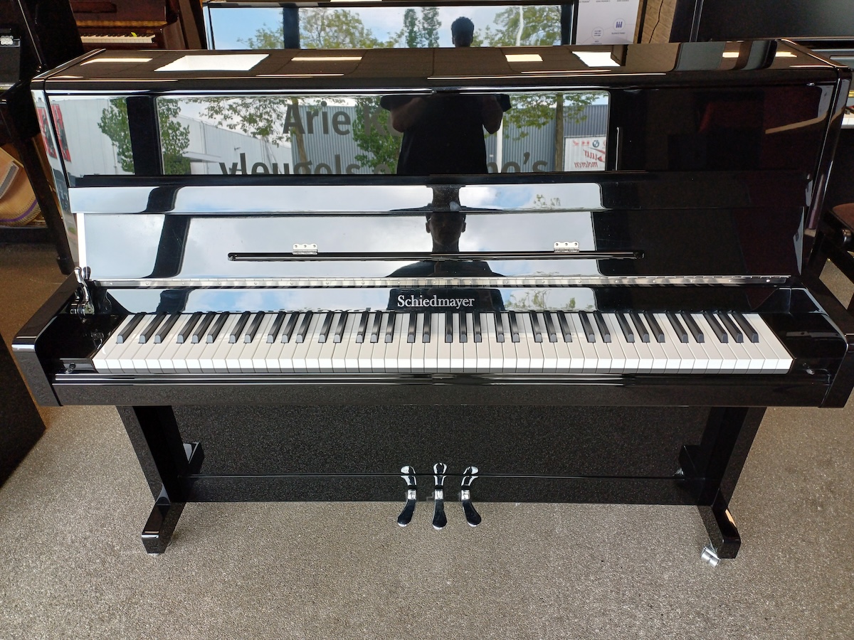 Schiedmayer piano te koop, model L109T