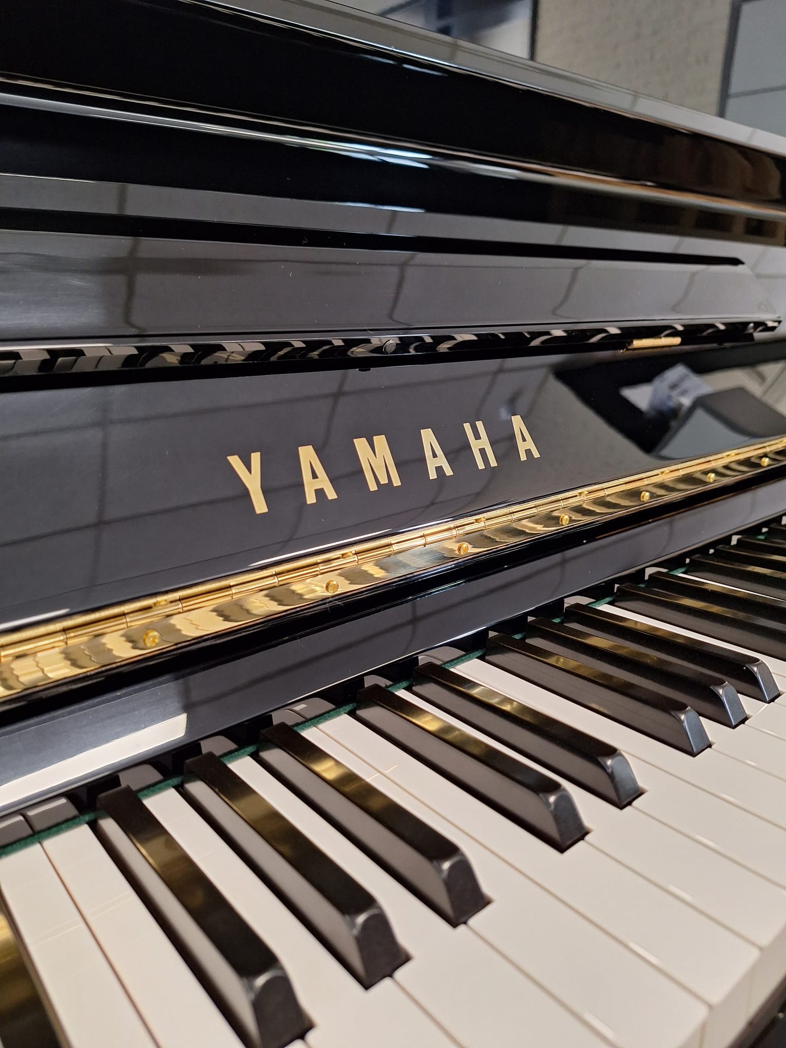 Yamaha U10BL piano - Arie Keijzer