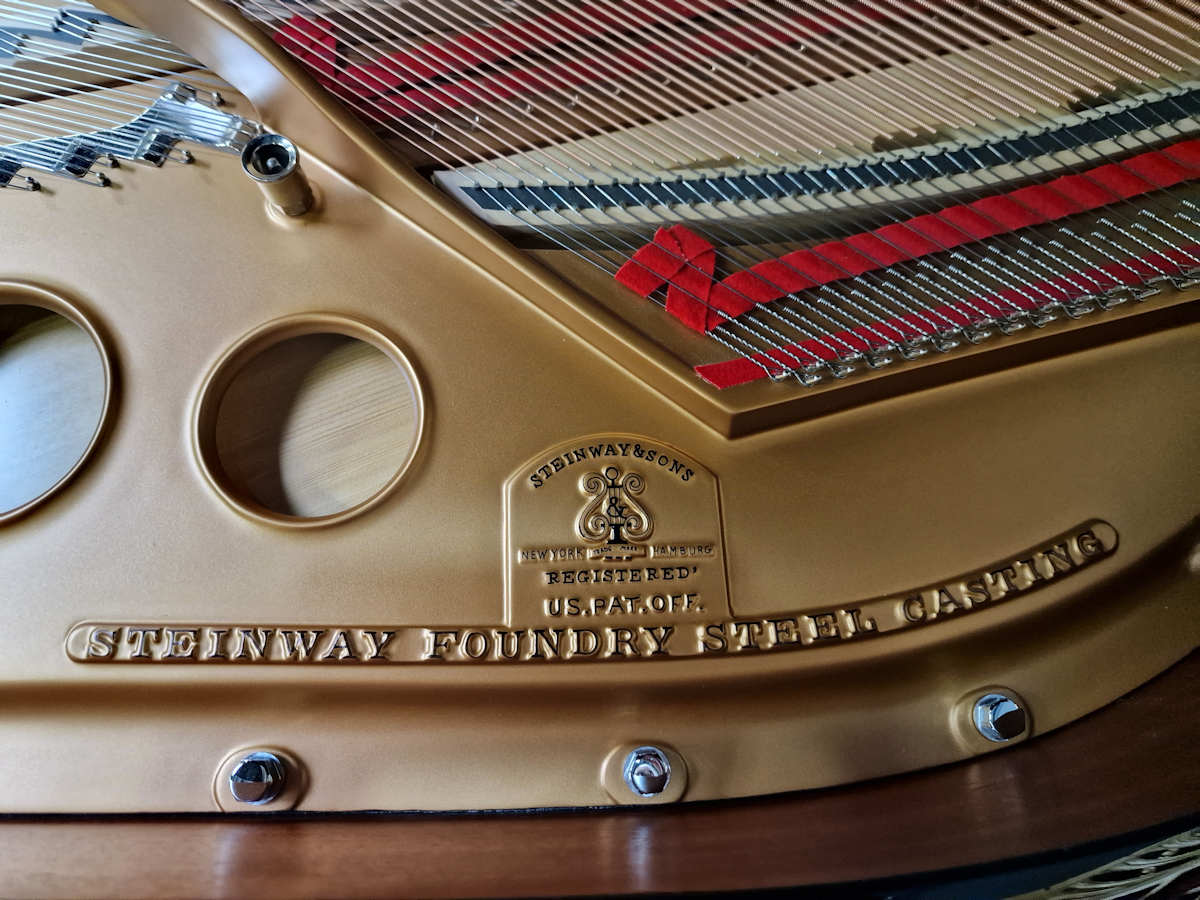 Steinway & Sons Model O – 180 cm