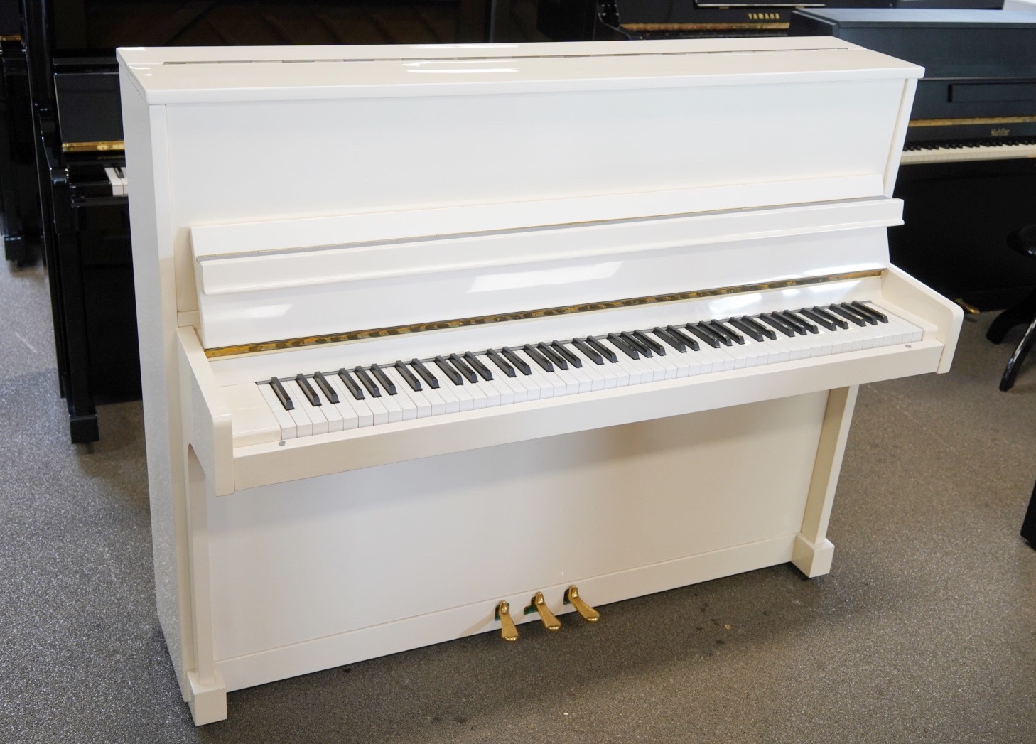 Witte Rösler piano te koop