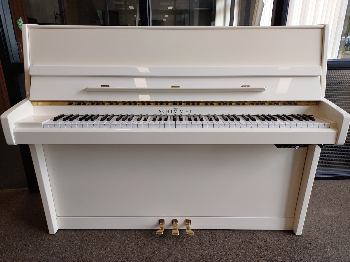 Schimmel piano met silent systeem