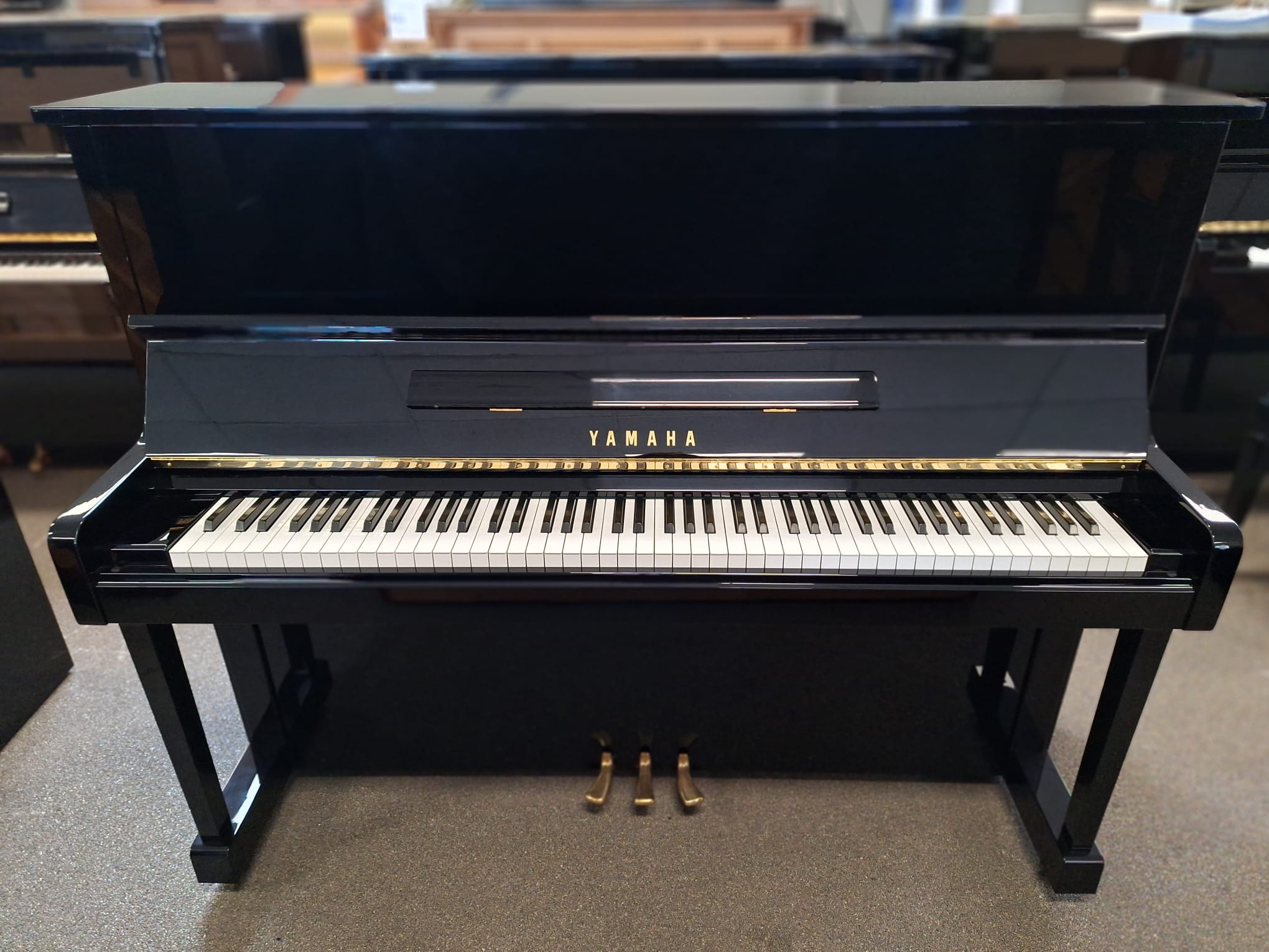 Yamaha U1 piano bouwserie U10BL