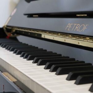 Petrof model P 118 P1