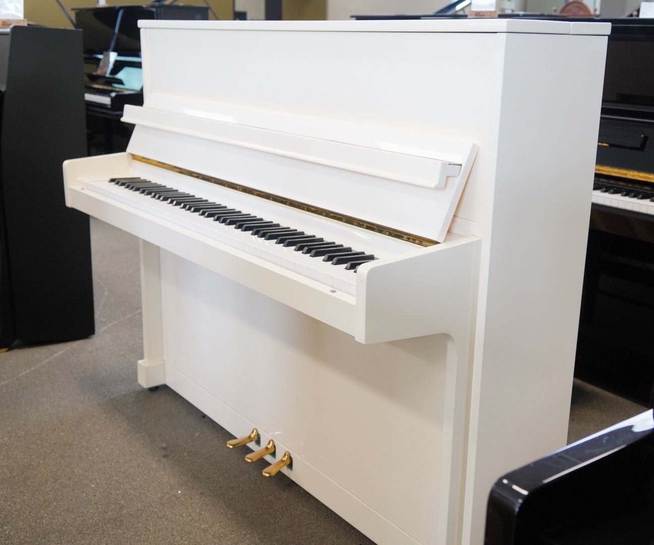 Witte Rösler piano te koop - Afbeelding 2